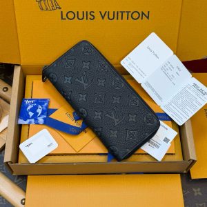 490¥ Premium Full-Steel Wallet, Authentic Design, Top-Grain Cowhide, 163 Dynamic, Boutique-Matching Packaging, Complete Set as Pictured: Packaging, Certificate of Authenticity, Copper Electronic Tag, Gift Bag! M69047